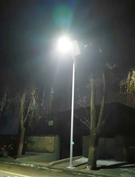 积石山县七里河太阳能路灯项目